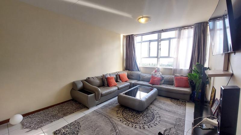 1 Bedroom Property for Sale in Loevenstein Western Cape